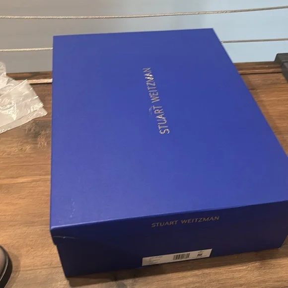 Stuart Weitzman sued boots 9.5 - Picture 5 of 7